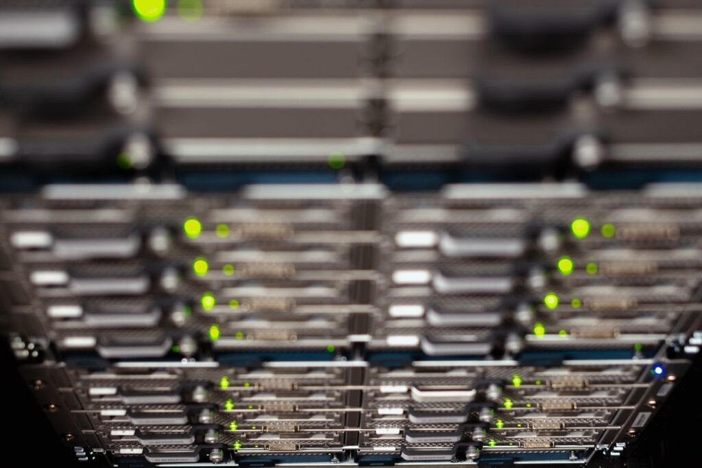 Plesk uitgelegd: Uw Ultieme Gids voor PleskVPS en Hosting Beheer